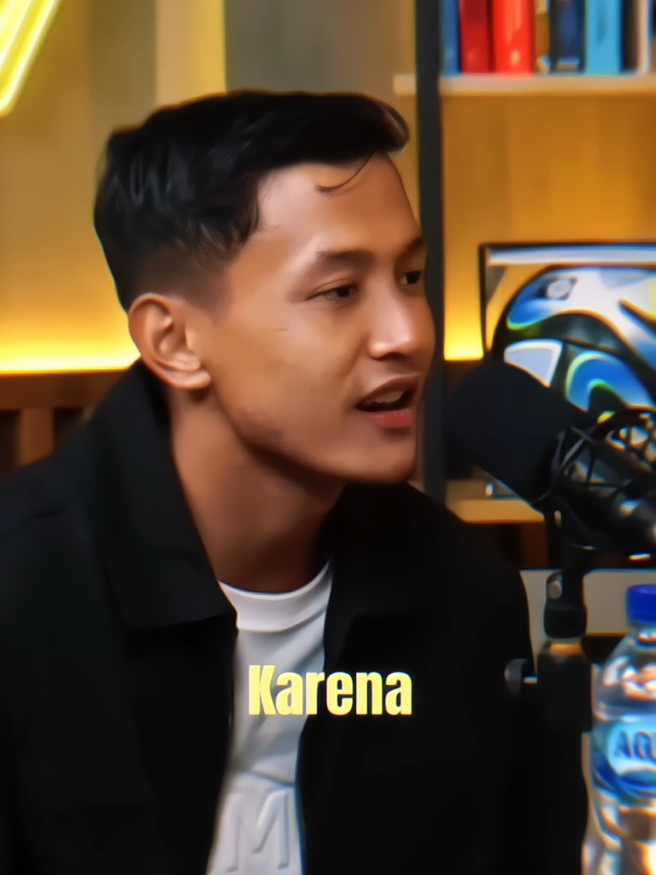 pantesan mirip banget ternyata adiknya joko Sasongko 😅 #donytripamungkas#jokosasongko#persijajakarta#fyp#jakmaniacariu 