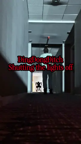 Why’d he run into the door💀 #fyp #funny #prank #scary #giosofamous 
