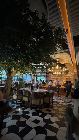 📍Queens Harbour in Toronto might be one of the coolest new spots in town. The interior is stunning, the lakeside views are unbeatable, the service was fantastic and the food was delish!! @Queens Harbour  #toronto #torontorestaurants #torontofood #Foodie #datenight 