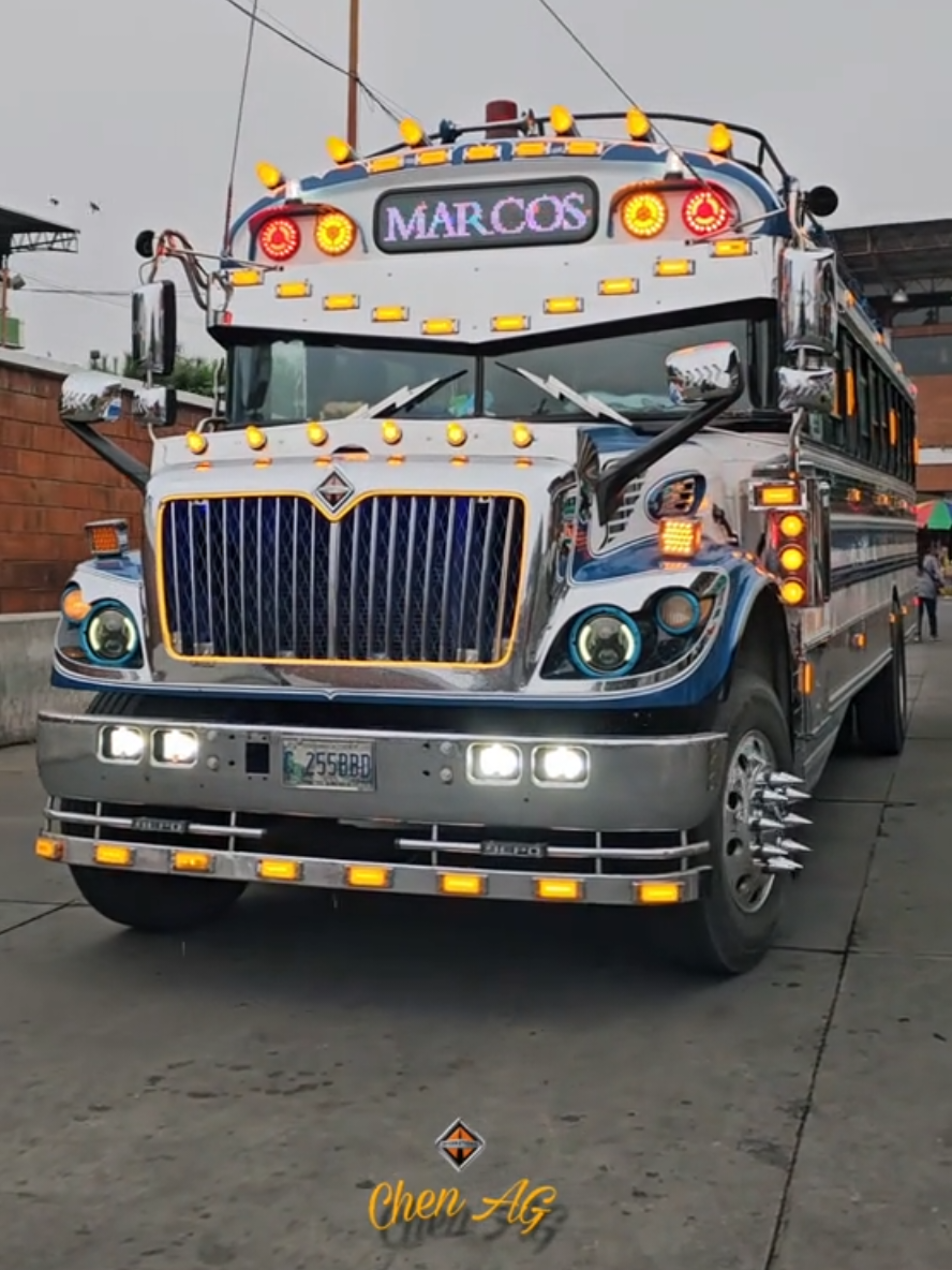 Marquensita llegando a la terminal de San Marcos, que belleza de nave! ☺️ #💙🤍💙 #fypシ゚ #belleza #❤️🤍❤️ #502🇬🇹 