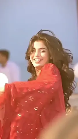 Her personality is ❤️‍🔥👉🏻👸🏻 #laibakhan #fanpage #actress #tik_tok @laiba khan 