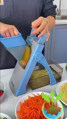 🔪✨ Transforme sua cozinha em um espaço de chef profissional com o Fatiador Mandoline! Com lâminas afiadas de aço inoxidável, ele permite fatiar, cortar e ralar frutas, legumes e verduras de forma rápida, uniforme e segura 🍎🥕🥒. ✔️ Ajuste de espessura para cortes perfeitos ✔️ Base antiderrapante e design fácil de limpar ✔️ Mais praticidade e rapidez no dia a dia 👉 Ideal para saladas, batatas fritas, sopas e muito mais! #CozinhaPrática #FatiadorMandoline #ChefEmCasa #Facilidade #UtensíliosDeCozinha  