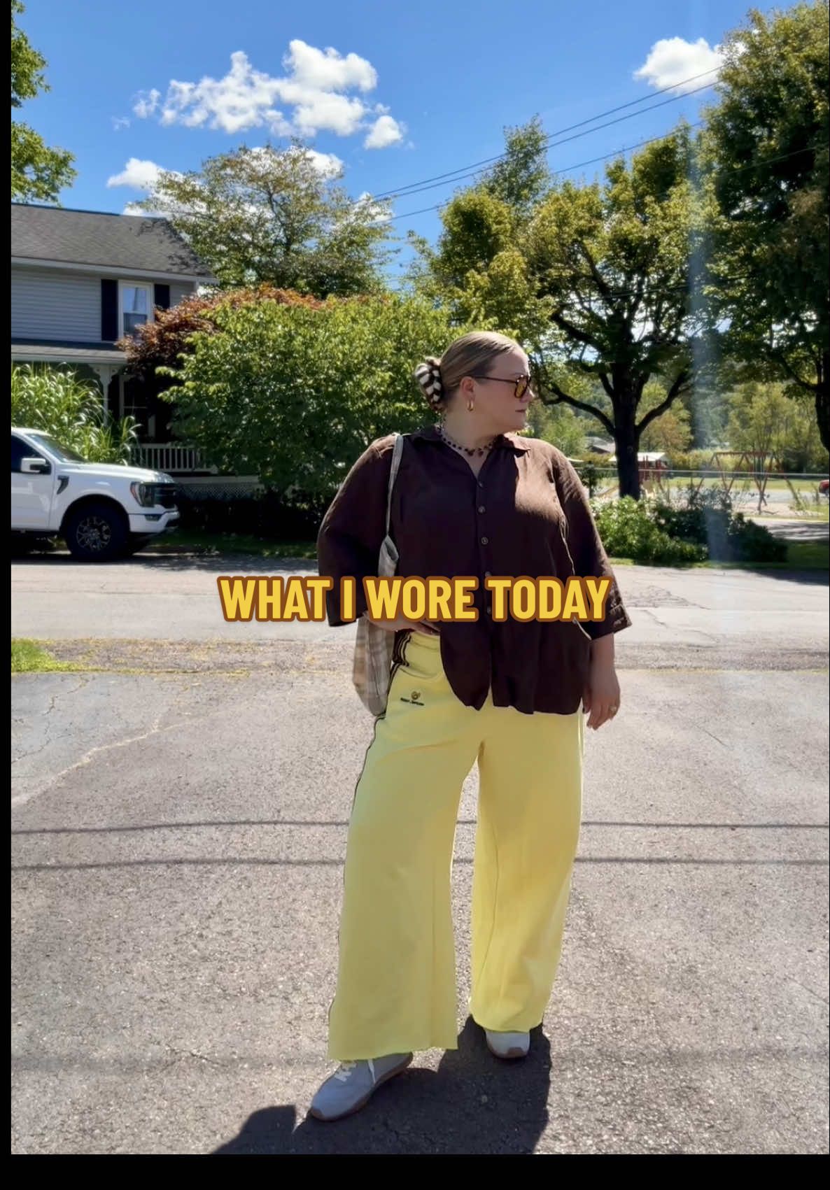 Wearing my @aelfriceden_official pants for good luck during my fantasy draft today! #aelfriceden #wiwt #wiwt #fitspo #coolgirlaesthetic 