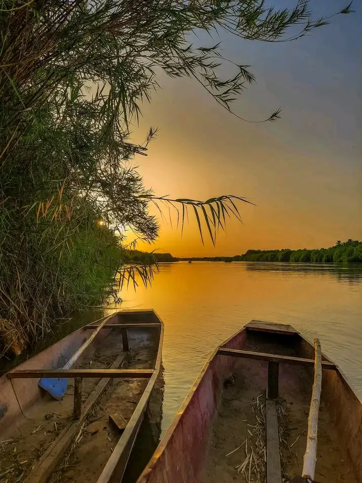 خليك انسان ظابط وكلامك كويس دايماًوكلنا فينا عيوب🌺  ما لازم تتكلم ع زول وتعيب فيه الكلمه الطيبه والحلوه جواز سفر  وبتسيب أثر حلو عند الناس مهما كانت بسيطه وبتجبر الخاطر  وتفرح وسهل إنك تقولها احسن ماتعيب في زول وتكسر  بخاطره وتتعبه نفسياً بسبب كلمه❤‍🩹 فرحوا بعض 🫂❤️ #مجرد_إحساس❤️‍ #أبسط_حاجة_أكبر_فرحة💙 #خوطر_للعقول_الراقيه❤ #خواطر_سودانيه🇸🇩🔥 #خواطر_سودانيه🇸🇩🔥 
