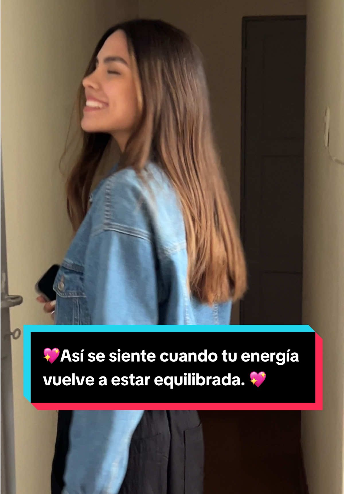 ✨ Cada experiencia es única, pero todas tienen algo en común: la transformación. 💫 Hoy te comparto el testimonio de una paciente que llegó buscando calma y encontró mucho más: paz interior, ligereza y una nueva energía para seguir adelante. 🌿✨ 👉 Si tú también sientes que necesitas soltar, equilibrar tu energía y volver a brillar, escríbeme. Tu proceso puede empezar hoy mismo. 💖” #reikiarcangelical #sesionesholisticas #limpiezaenergetica #parati #vibración 