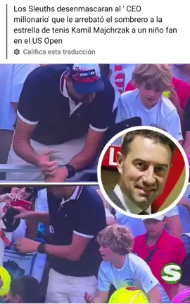 👌 🌍 Ética, Liderazgo y una Gorra en el US Open En el US Open 2025, el tenista polaco Kamil Majchrzak quiso regalarle su gorra firmada a un niño llamado Brock. Sin embargo, un adulto sentado al lado se abalanzó y le arrebató el regalo de las manos. Ese hombre fue identificado como Piotr Szczerek, CEO de la empresa polaca de pavimentación Drogbruk. El video se volvió viral y la indignación global no tardó en llegar. La pregunta es inevitable: 👉 ¿De qué sirve el éxito empresarial si en lo humano quedas en deuda? 👉 ¿Qué tipo de liderazgo se refleja en un gesto tan egoísta frente a un niño? La buena noticia es que Majchrzak no dejó las cosas ahí: buscó al pequeño Brock, lo encontró en menos de una hora y le entregó personalmente una gorra firmada y más recuerdos. Una muestra de que la verdadera grandeza está en dar, no en quitar. 🔹 En un mundo donde el liderazgo suele medirse en cifras y cargos, quizá deberíamos recordar que los actos pequeños revelan más que cualquier currículo. ¿Qué opinas? ¿Un mal gesto puede arruinar la reputación construida durante años? ¿O todos merecemos una segunda oportunidad para demostrar que podemos aprender? #Liderazgo #Ética #USOpen #Reputación #Reflexión