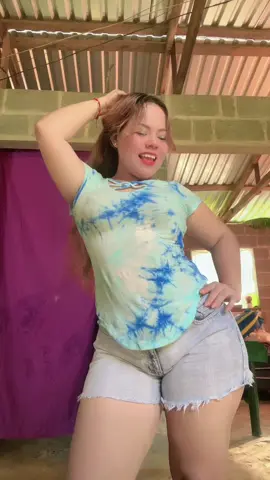 Date la vuelta mamita❤️‍🔥✨#datelavuelta #baile #sueltateelpelo #bailecito #viral 