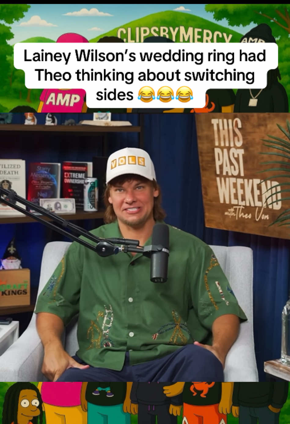 Lainey Wilson’s wedding ring had Theo thinking about switching sides 😂😂😂 #theovon #laineywilson #theovonpodcast #laineywilsonmusic #theovonclips 