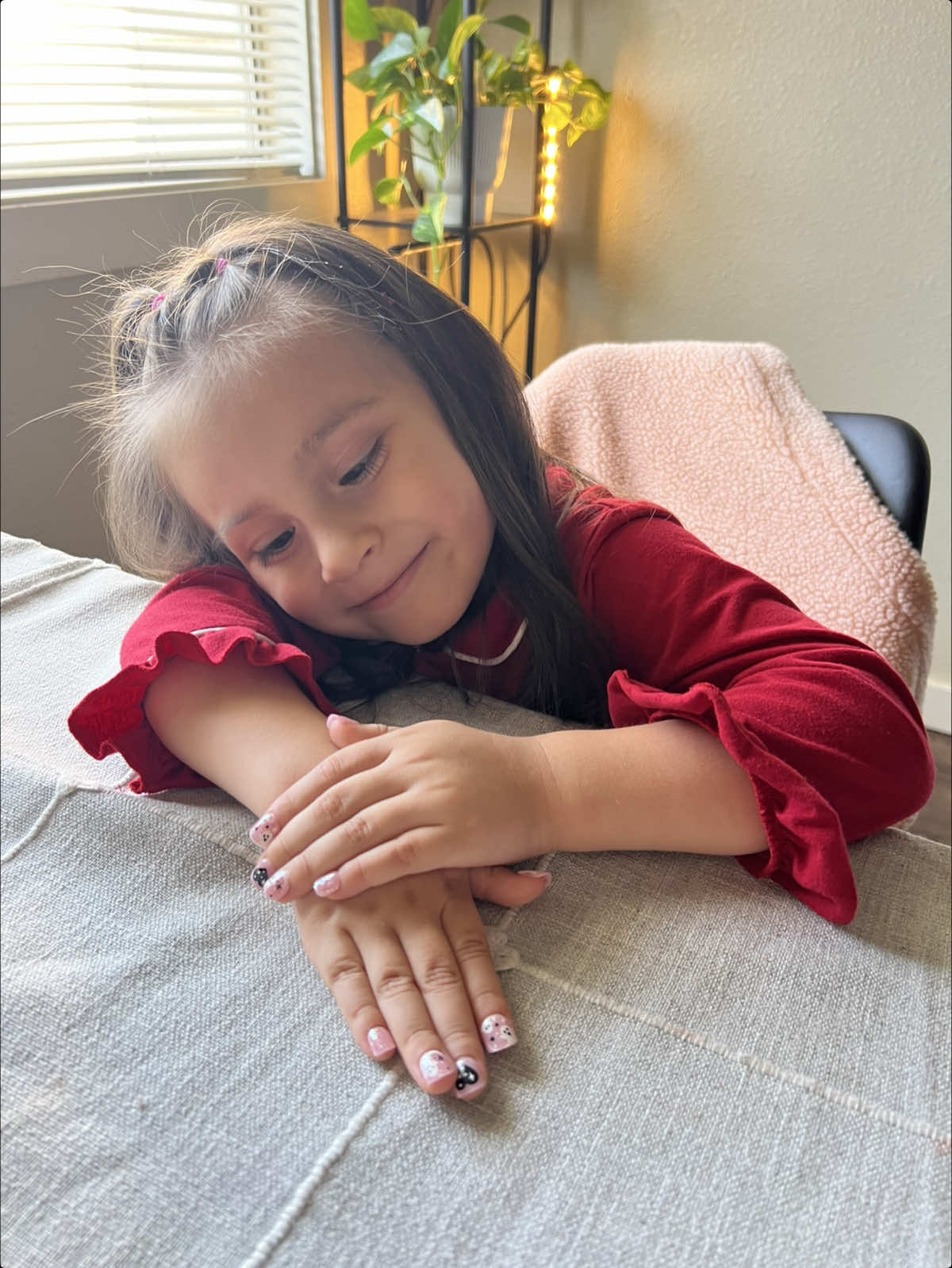 Amo ser mami de una princesa 🩷🥹👻 #princess #nailsvideotutorial #girlmom #halloween #mama 