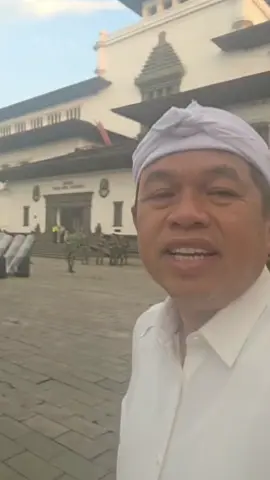 Assalamualaikum, Sampurasun...Wilujeng Enjing Wargi Jabar