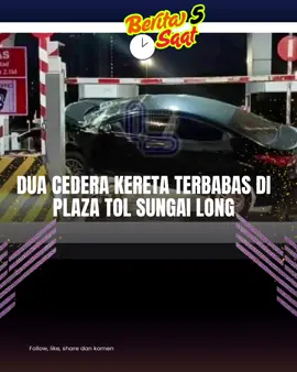 KAJANG: Dua cedera selepas kereta dinaiki hilang kawalan ketika melalui lorong Touch ‘n Go sebelum merempuh batu penghadang di Plaza Tol Sungai Long, Lebuhraya Lingkaran Penyuraian Trafik Kajang (SILK) arah Semenyih di sini, hari ini. Mangsa masing-masing seorang wanita dan lelaki itu dihantar ke Hospital Kajang dalam kejadian 6.20 pagi itu.#foryoupage #berita5saat 
