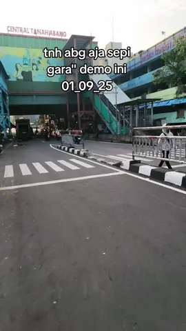 efek samping nya demo pasar tnh abg aja udah sepi#fyp #firal #demo #jakarta 