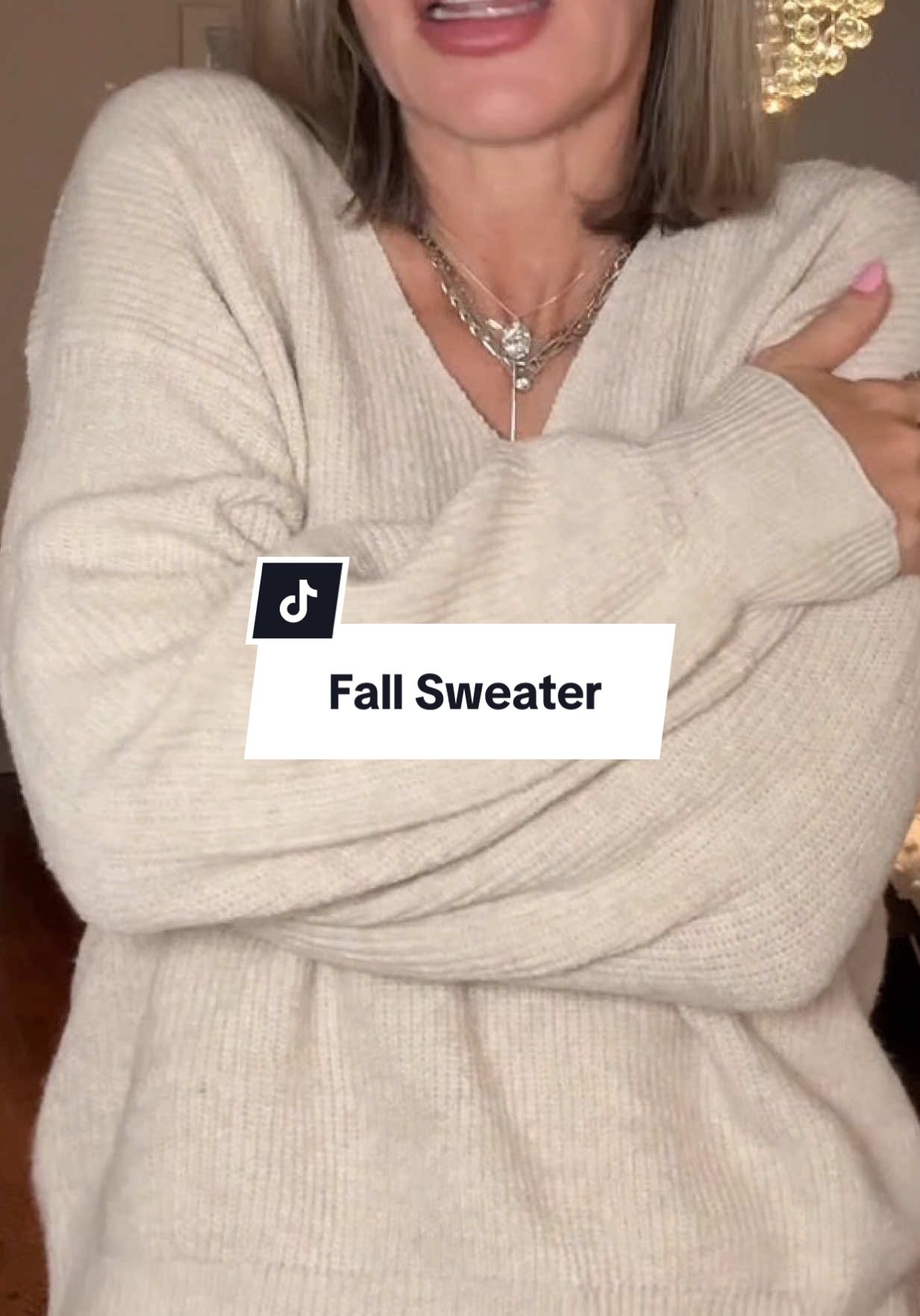 This sweater is gorgeous we need more colors!! #sweater#bowsweater#fallsweater#tiktokshoplabordaysale #tiktokshopcreatorpicks 