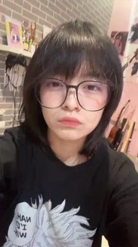sad faceeee mad faceee #88rising #fyp #bulgogifarts #baddiepics 