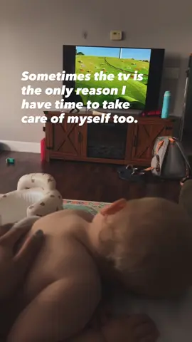 Sorry, you’re not going to find a way to make me feel guilty about finding a way to have time to eat breakfast and brush my teeth. 🤷‍♀️#momtruths #motherhood #sahm #screentime