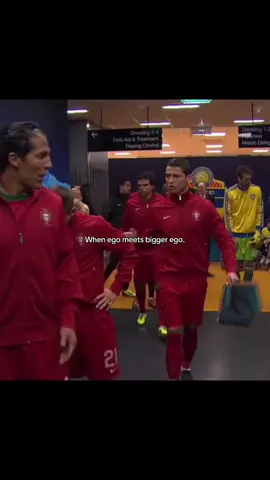 When Ronaldo met Zlatan #cr7 #zlatanibrahimovic #portugal #viral 