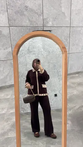 #setelanjumbo #setelanwanita #setelanmurah #setelanknit #denacollection #setelanvestknit 