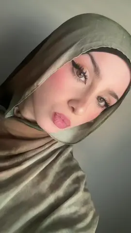 asa green contacts🌱 by: @Just4kira @just4kira_leah use code ‘Shyinsilk’ for $$ off, link in bio💚
