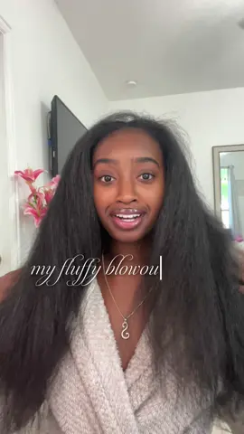 fluffy blowout tutorial! 🌸 perfect minimal  products : @chihaircare argan oil shampoo and conditioner  chi Infra heat protectant  chi silk infusion hair oil @Revlon Hair Tools  blowout brush  @wavytalkofficial blowout boost grande brush  #type4hair #blowoututorial #curlyhair #silkpress 