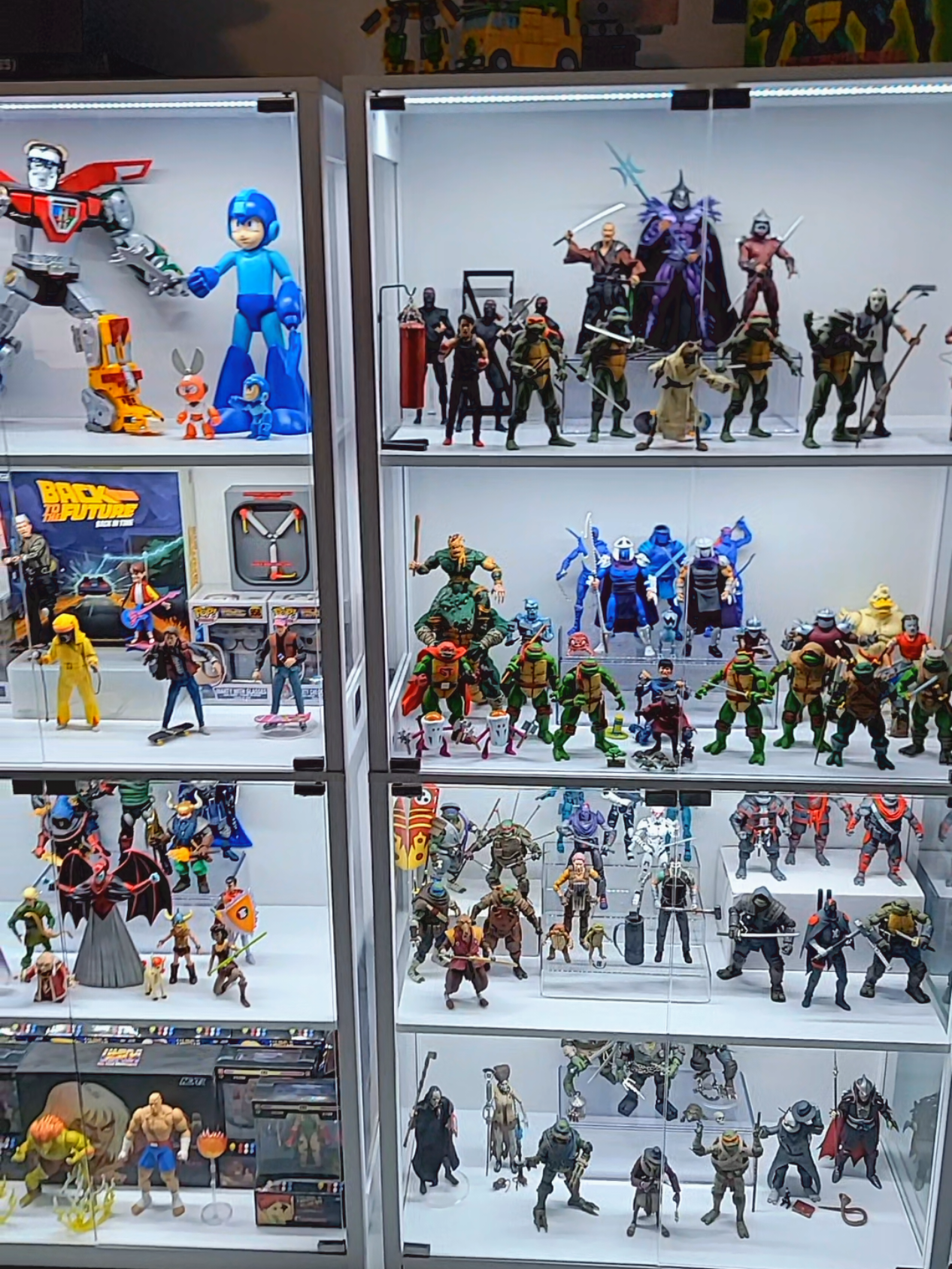 These are by far the best #actionfigure #displaycabinet I have ever owned 