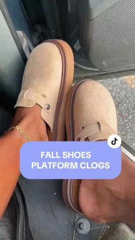 Cutest Platform Clogs! These women’s shoes are the perfect fall shoes! . These platform clogs are on sale so grab your fall shoes now! . . . . #summersfinalsprint #fallshoes #platformclogs #tiktokshoplabordaysale #tiktokshopcreatorpicks 