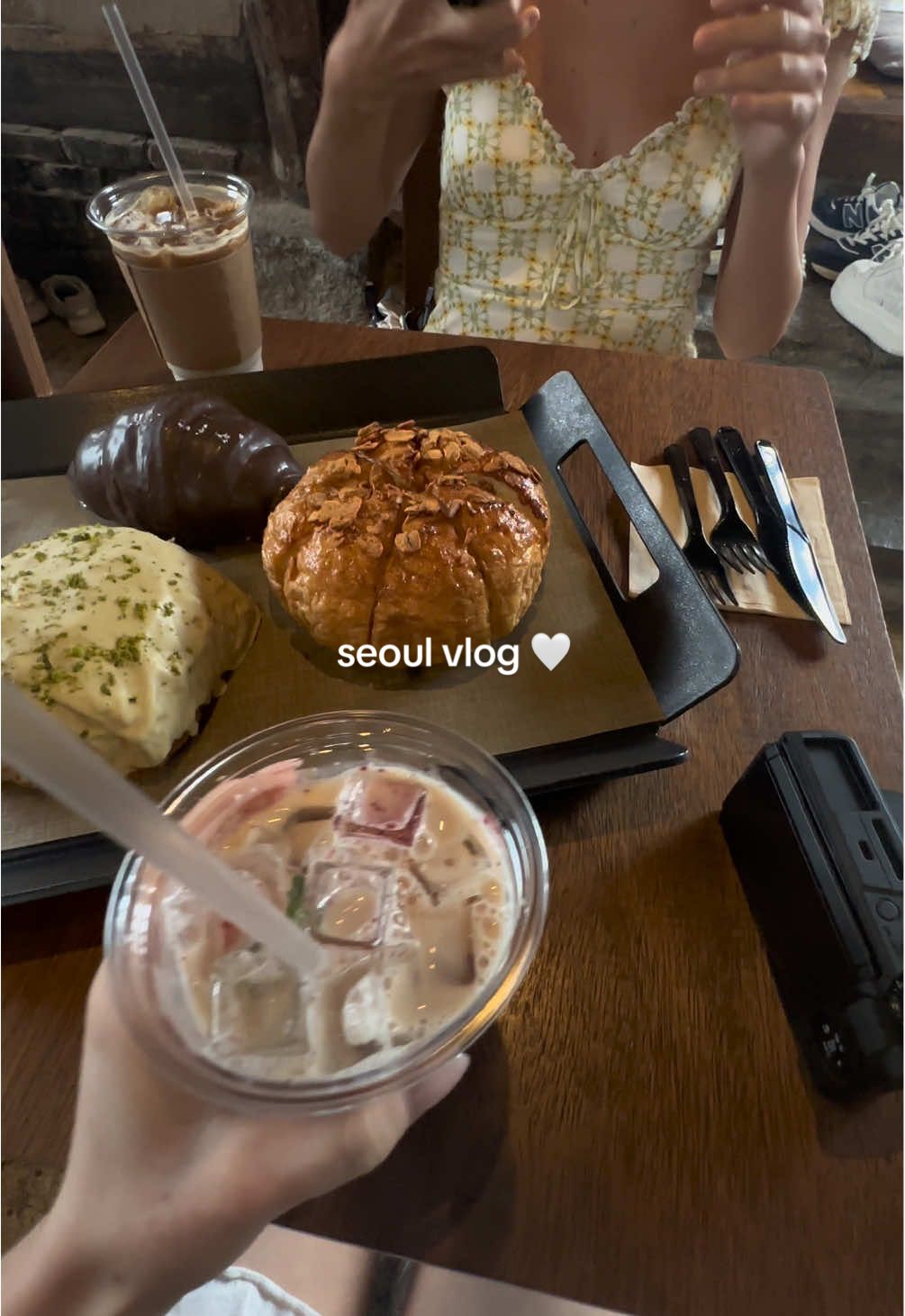 day twooo #seoul #korean #besties 