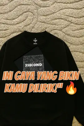 crewneck premium dengan desain stylish, cocok dipakai sehari-hari atau hangout bareng teman. Nyaman, adem, dan pastinya bikin tampilan makin kece! #KaosKeren #OutfitHarian #StreetwearStyle #OOTDIndonesia #FYPShop