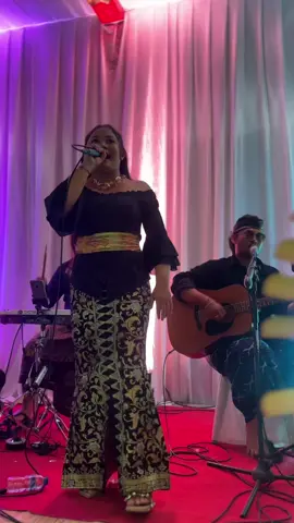 Live music wedding ... meriahkan acaramu .....  paket sound & Lighting . Live Music. ..... #livemusic #wedding #bali #akustic #singersoftiktok @lawarplek @febbysuryacandra @gusmangdrummer 