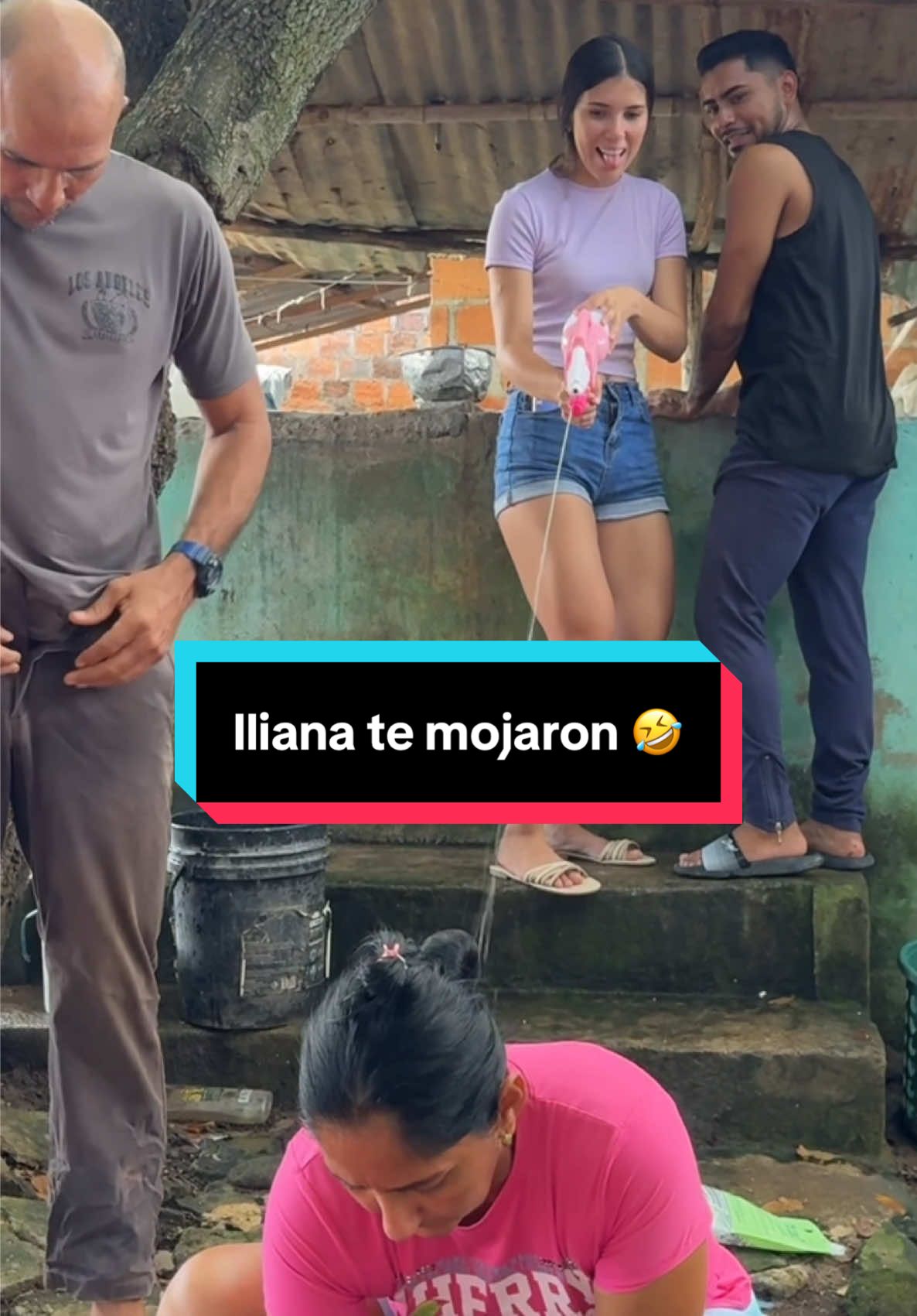 Iliana te mojaron #humor 🤣