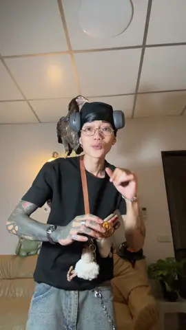 Ae yo drip gang I feel hungry today. I'm going to eat chicken today. 🤣 omg enjoy bro🤣🙏🙌🔥❤️‍🔥🐓#fyp #hiphop #thank #drip #tsc_8283 