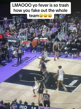 #Indianafever #goldenstatevalkyries #caitlinclark #irl #trending #fypシ゚viral #viralvideos smh man they soo saa