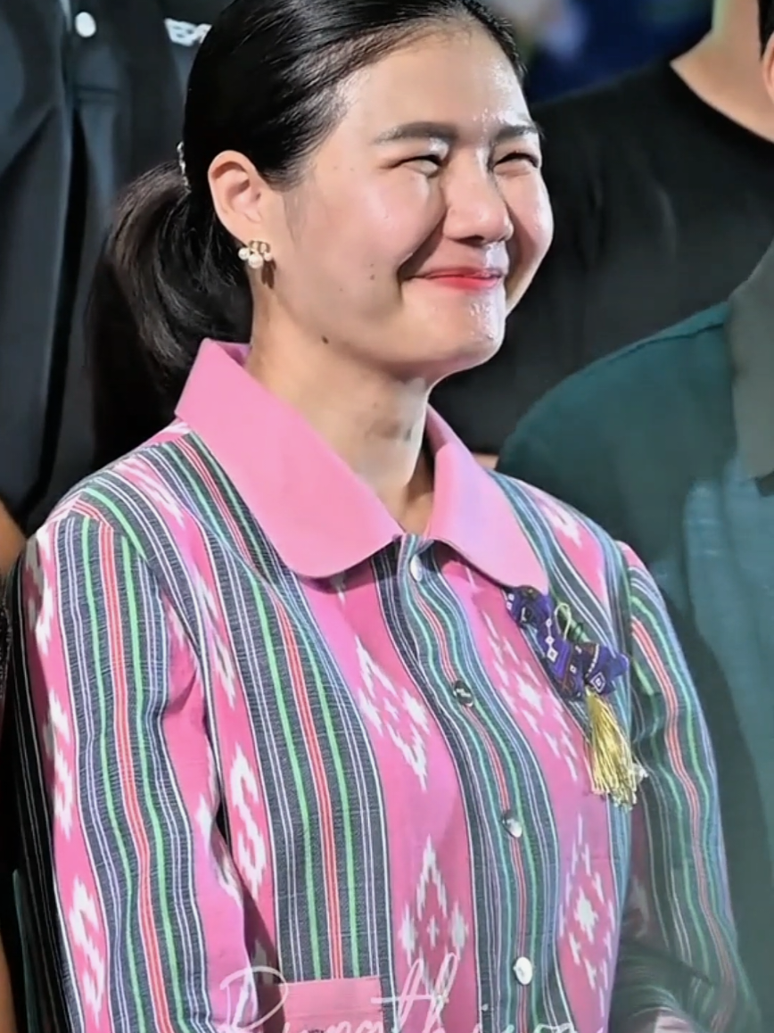 สุขสันต์วันเกิดค่ะ ขอให้คุณจิมีแต่ความสุข เอฟซีคนนี้จะคอยกอดและให้กำลังใจอยู่ข้างๆเสมอนะคะ HBDค่ะ #จิราพรสินธุไพร #สสน้ํา #พี่อิ่มน้องน้ํา ##ธีรรัตน์สําเร็จวาณิชย์ #ฟีดดดシ 
