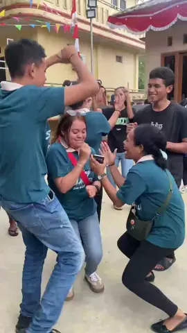 Rambu merah tas merah gacor🤣🤣💃🔥#viral #lewatberanda #ambontiktok #ambonpride🏝🔥 #fyp 