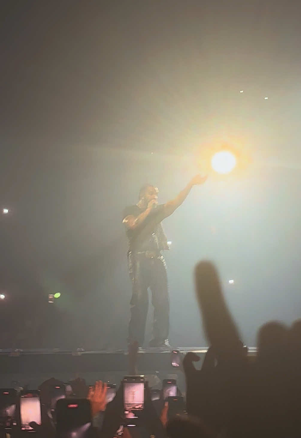 LOVE ME DRAKE MILANO 30/08/2025 #drake #partynextdoor #milano 