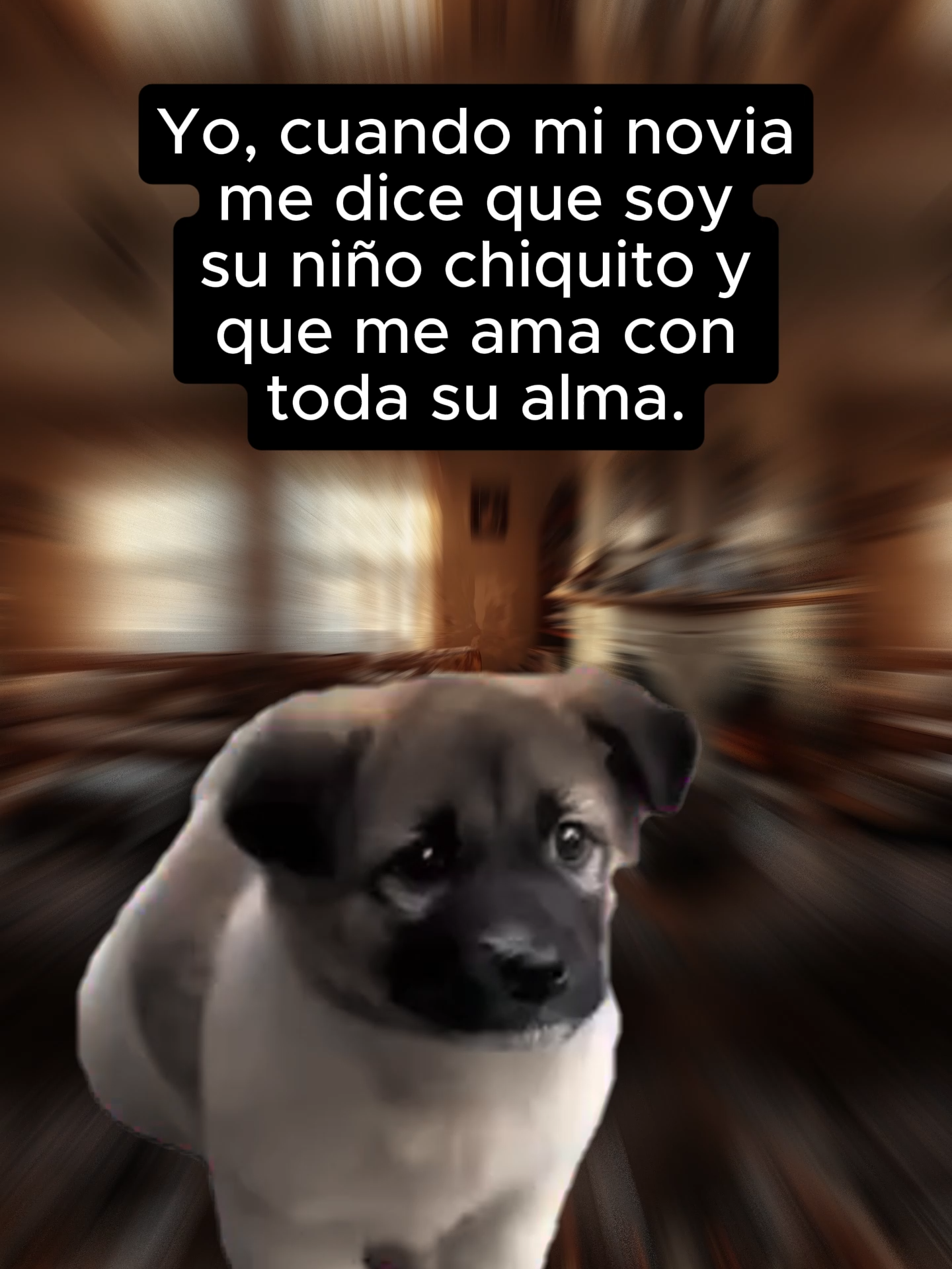 Y yo aquí, debatiendo si decirle ‘gracias mami’ o quedarme callado para no arruinar el momento. 🤔😂 #AmorVerdadero #SoySuBebé #HumorDePareja #RelacionesEnMemes #CosasDeNovios