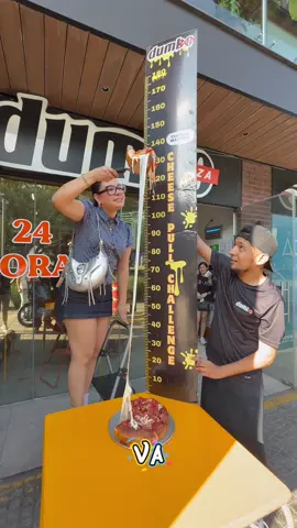 Cheese Pull Challenge 🤯 #dumbopizza #dumbo #mty #spgg #challenge 