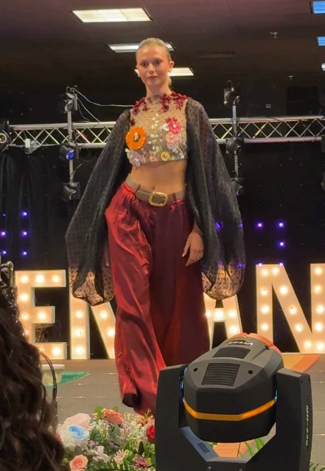Proof that the runway is my natural habitat. ✨ Walking for @idaliasuarez_fashiondesigner. ✨ #Runway #runwaymodel #model #fyp #catwalk 