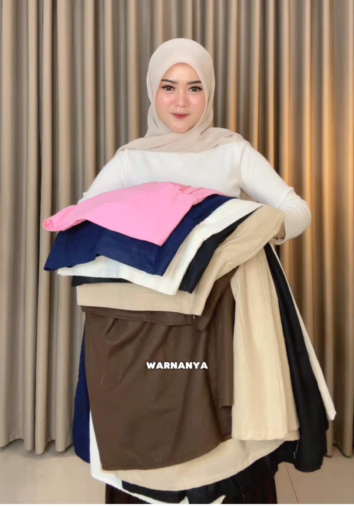 sesuka itu sama rok yang satu ini😭🤍  #skirt #rok #ootdrok #midiskirt #rokkoreanstyle #ootdfashion #rokmurah #roklinen 