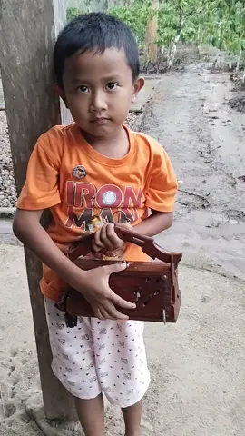 begini cara bocil melatih pikat kutilang