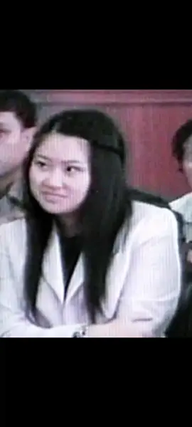 #นารีขี่ม้าขาวพาชาวควายแดงจมปลัก 