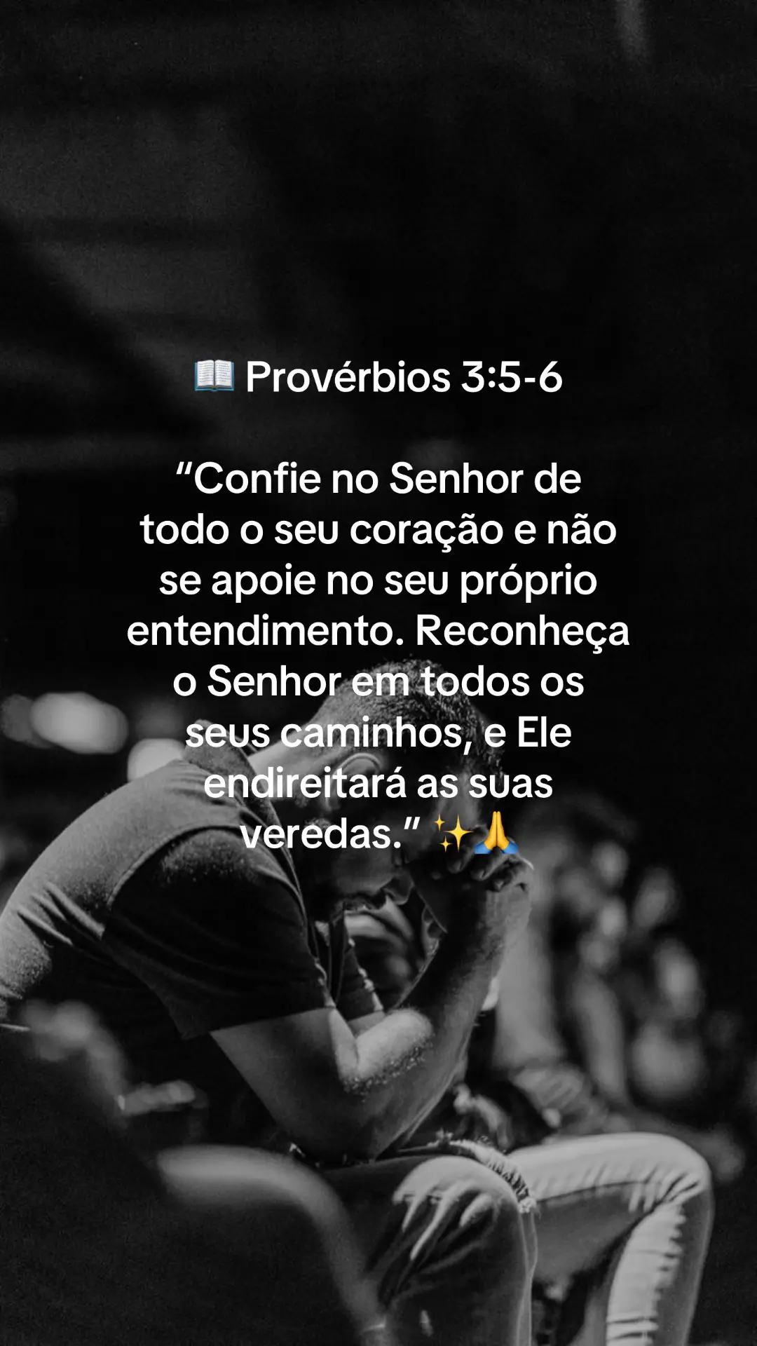 ✨ Confie em Deus de todo o coração ❤️🙏 Não dependa só do que você entende, entregue tudo a Ele… e Ele vai endireitar o seu caminho! 🌿✨ #FéEmDeus #ConfiançaNoSenhor #VersículoDoDia #DeusNoControle #SabedoriaDivina