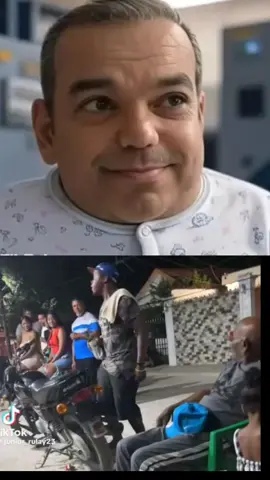 Cuando el pueblo se embriaga… los políticos se enriquecen “Mientras el pueblo se emborrache para olvidar sus penas, los políticos celebran y roban a plena luz del día. El alcohol adormece la conciencia, y ellos aprovechan la borrachera colectiva para vaciar las arcas. Un pueblo dormido es la mayor fiesta de la corrupción  #DespiertaPueblo #Corrupción #PolíticaPodrida #LaVerdadDuele #ConcienciaColectiva