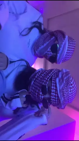 فستانك الأحمر وانا عيني عليك😜#كوسبلاي_العرب #tiktok #اكسبلور 