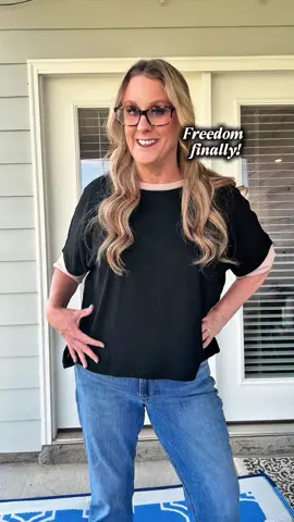 Why is it so hard to find flattering tops for woman that actually fit? This one checks every box — flattering tops for women with big arms, flattering tops for midsize, flattering tops for work — hands down the most flattering top. @dokotoo.official #dokotoo #dokotooembraceoversized #flatteringtopsforwoman #flatteringtopsformidsize #tiktokshopcreatorpicks 