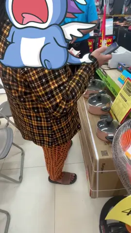 Đã khuyên hết lời, cảnh báo rất rõ ràng. Nhưng chị nhất quyết chuyển .đào lửa  nó thao túng tâm lý khủng khiếp. Mọi người nên tư tưởng cho người thân nhất là người lớn tuổi ít tham gia các mạng xã hội biết trước, tránh tiền mất tật mang. Nó luôn đánh vào tâm lý thích quà thích trúng thưởng mà tác động. Kể cả không đc cho người thân biết luôn. 