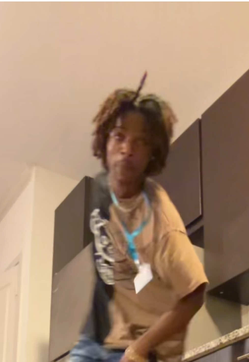 Nahhh cuz why that one loc sticking up like that😭😭😭 #fyp #viral #trend #official_jerryi 