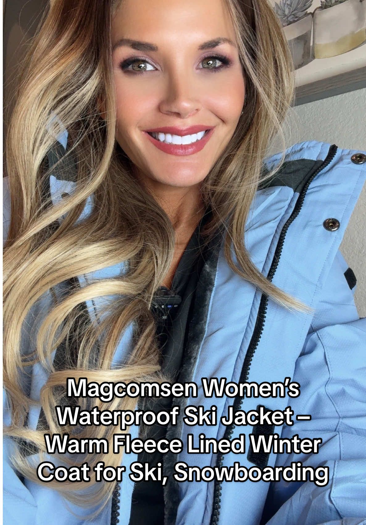 Who needs overpriced ski gear when this fleece-lined, waterproof, windproof jacket does it all? From the slopes to snowy school drop-offs, this Magcomsen coat is built to keep you warm, dry & effortlessly chic. Ski-trip approved, winter-life tested. ⛄✨ @Magcomsen #skijacket #winteroutfit #snowday #outdoorstyle #coldweatheressentials 
