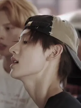 พี่ออมรับสายหน่อย ( #seonghyeon #ซองฮยอน #cortis #คอร์ติส )