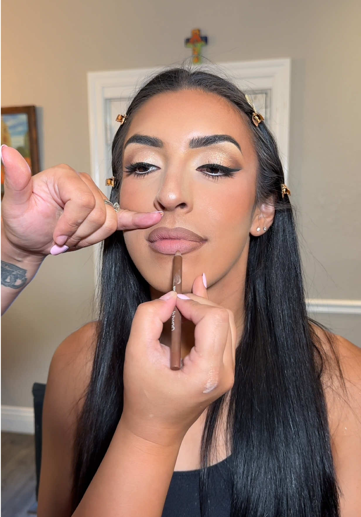 Graduation Glam ✨ Key products - • @Fresh Beauty - rose toner • @IT Cosmetics - confidence in a gel cream  • @Too Faced - born this way nudes eyeshadow palette • @Charlotte Tilbury - powder shade 2 • @ColourPop Cosmetics - BFF3 liner • @Anastasia Beverly Hills - lip velvet in pure Hollywood  • @NARS Cosmetics - lip shine gloss Turkish delight  𝗡𝗼𝘄 𝗕𝗼𝗼𝗸𝗶𝗻𝗴 𝗳𝗼𝗿 𝟮𝟬𝟮𝟱 / 𝟮𝟬𝟮𝟲 ♡ 𝗟𝗼𝘀 𝗔𝗻𝗴𝗲𝗹𝗲𝘀 | 𝗣𝗼𝗿𝘁𝗲𝗿 𝗥𝗮𝗻𝗰𝗵 𝗕𝗿𝗶𝗱𝗮𝗹 • 𝗦𝗽𝗲𝗰𝗶𝗮𝗹 𝗘𝘃𝗲𝗻𝘁𝘀 • 𝗣𝗵𝗼𝘁𝗼𝘀𝗵𝗼𝗼𝘁𝘀 #losangelesmakeupartist #lamakeupartist #losangelesmua #porterranchmakeupartist #fyp 