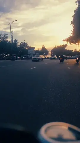 Em say nên người và xe  lắc lư vậy đó các bác ạ🤣🤣#CapCut 